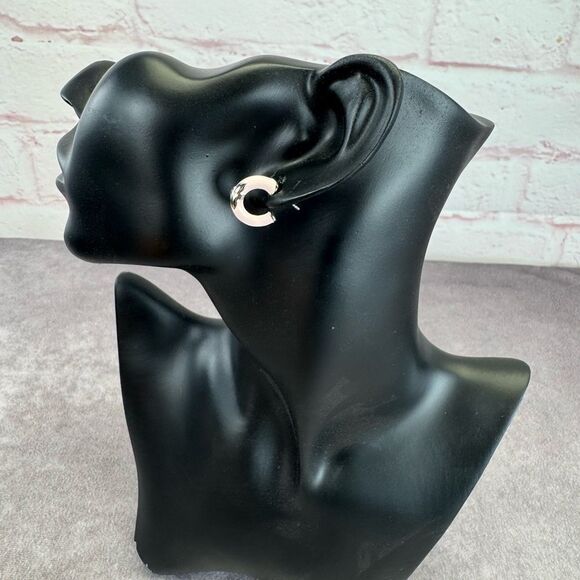 Louis Vuitton Pink Fleur Flower Star Silver Hoop Earrings - Picture 2 of 9